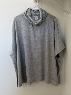 Van Heusen Women's Gray Cowl Neck Poncho Sweater size L (but fits like a medium)